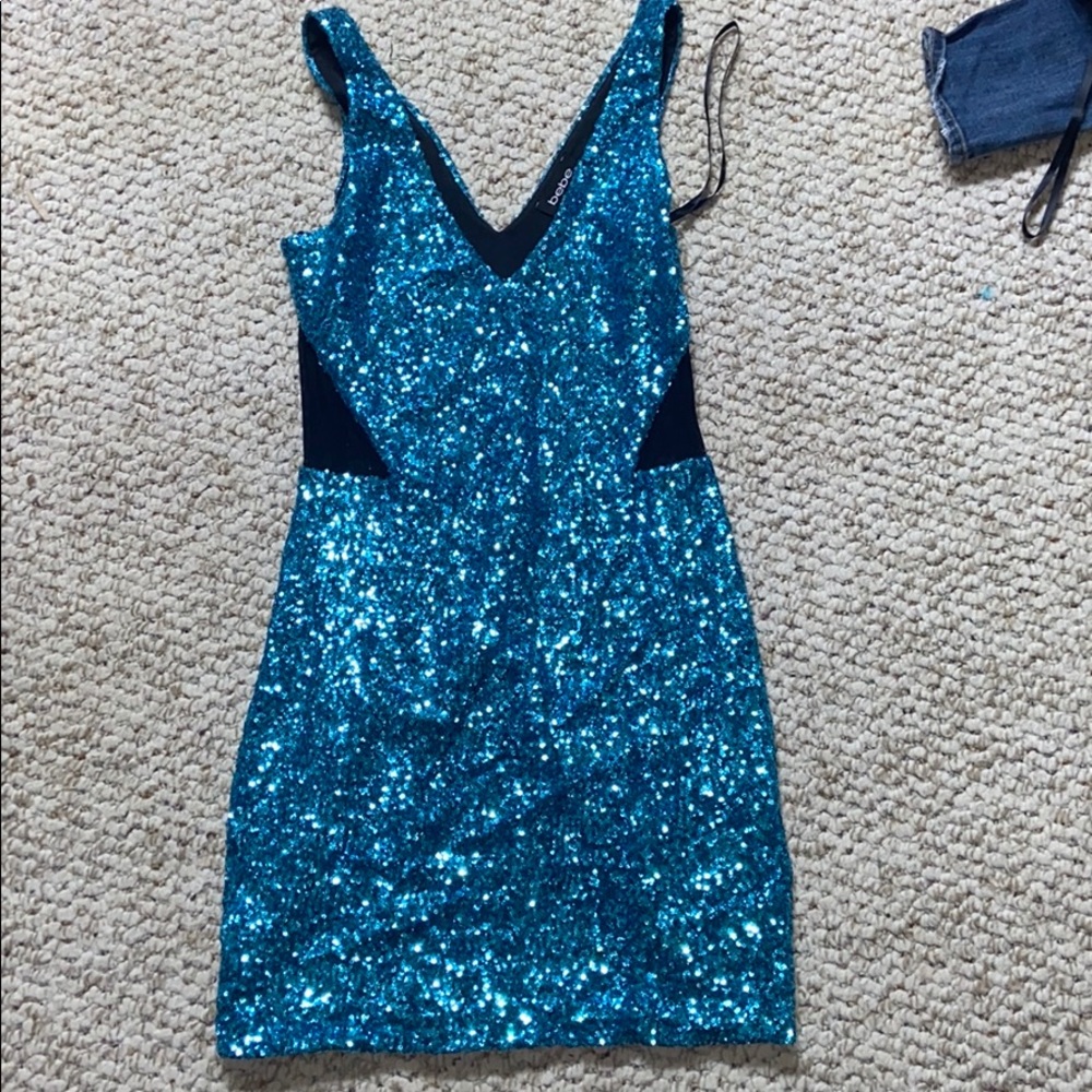 Bebe dress